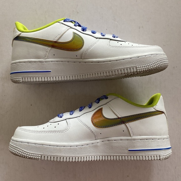 NIKE AF1 LV8 Sneakers DQ7767-100 Size 5.5 Y or Women’s 7 - Picture 1 of 10